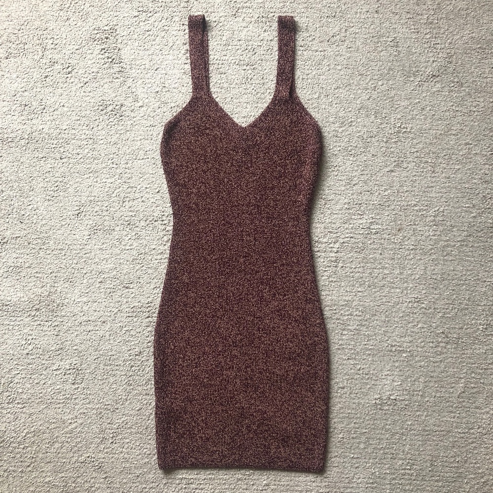Aritzia/ Wilfred Rib knit V- neck dress.